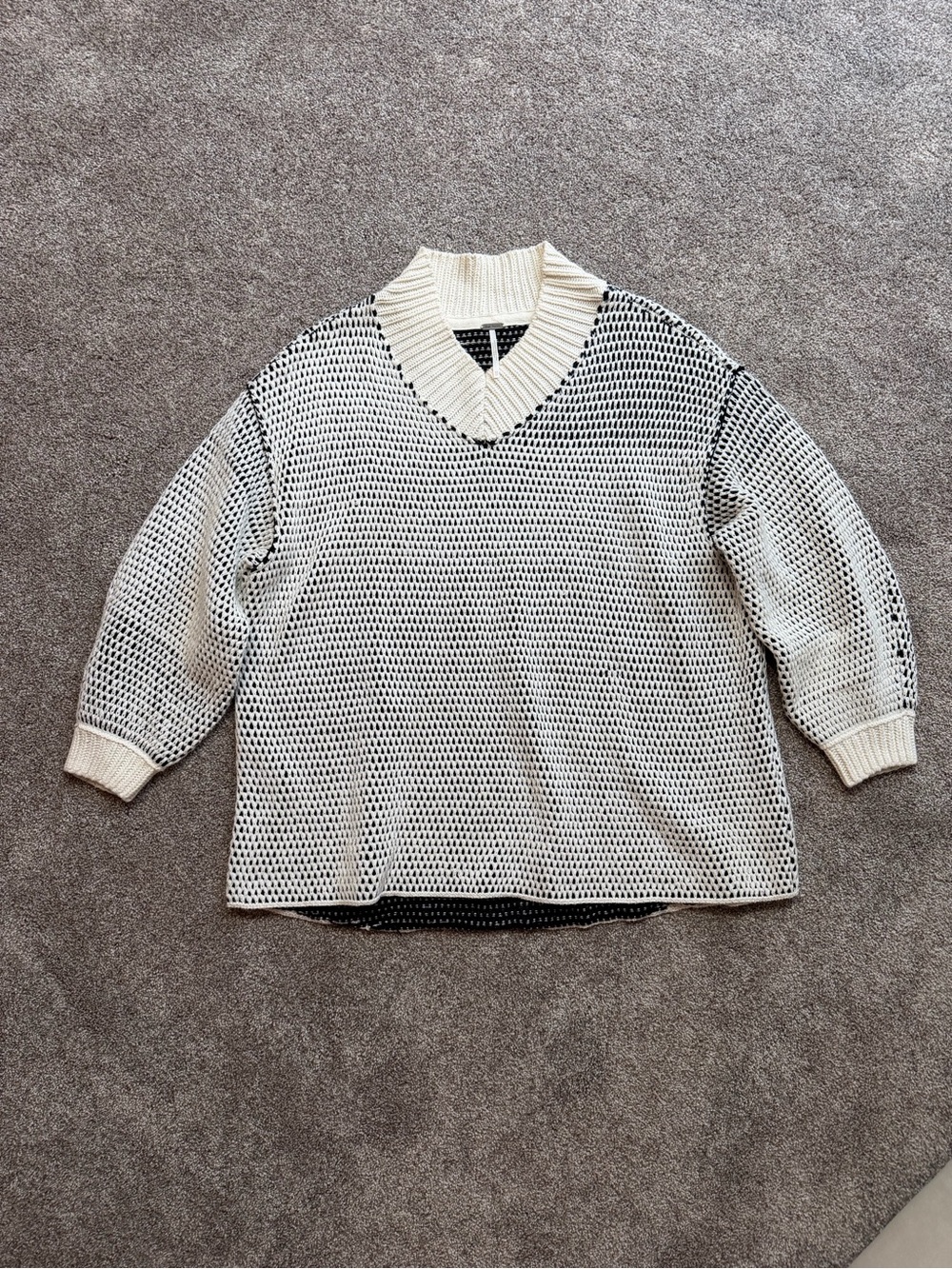 Free People Maisie Oversized Black & White Sweated Size XS - Picture 4 of 16